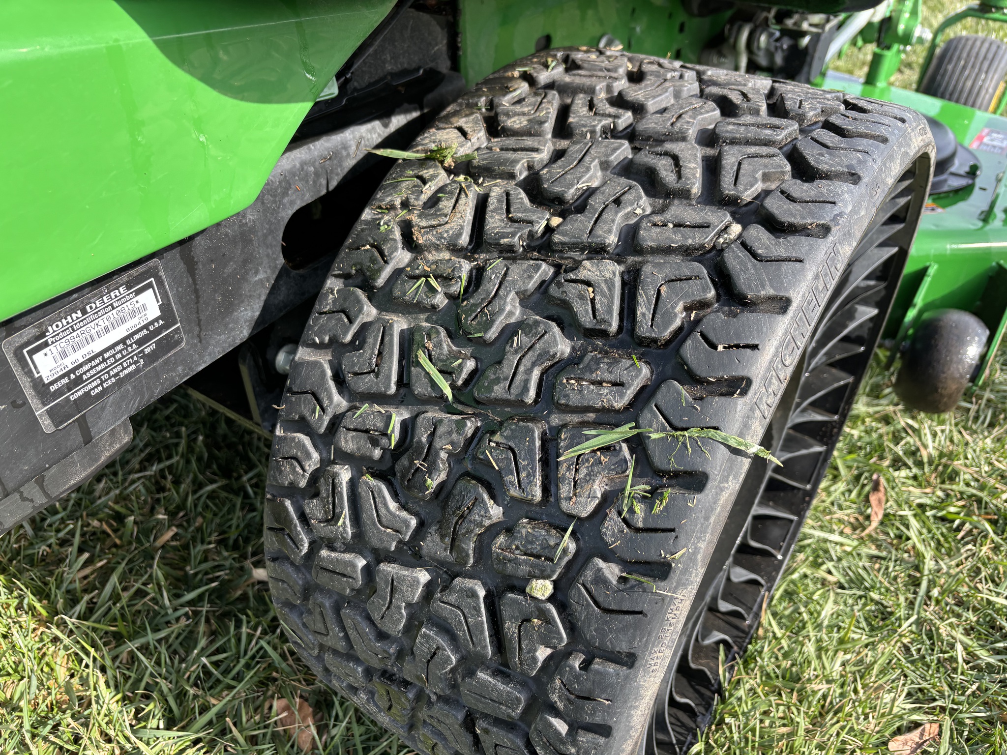 Used 2019 John Deere Z994R Zero Turn Mowers at Koenig Equipment in Lebanon, OH - PhotoXL10