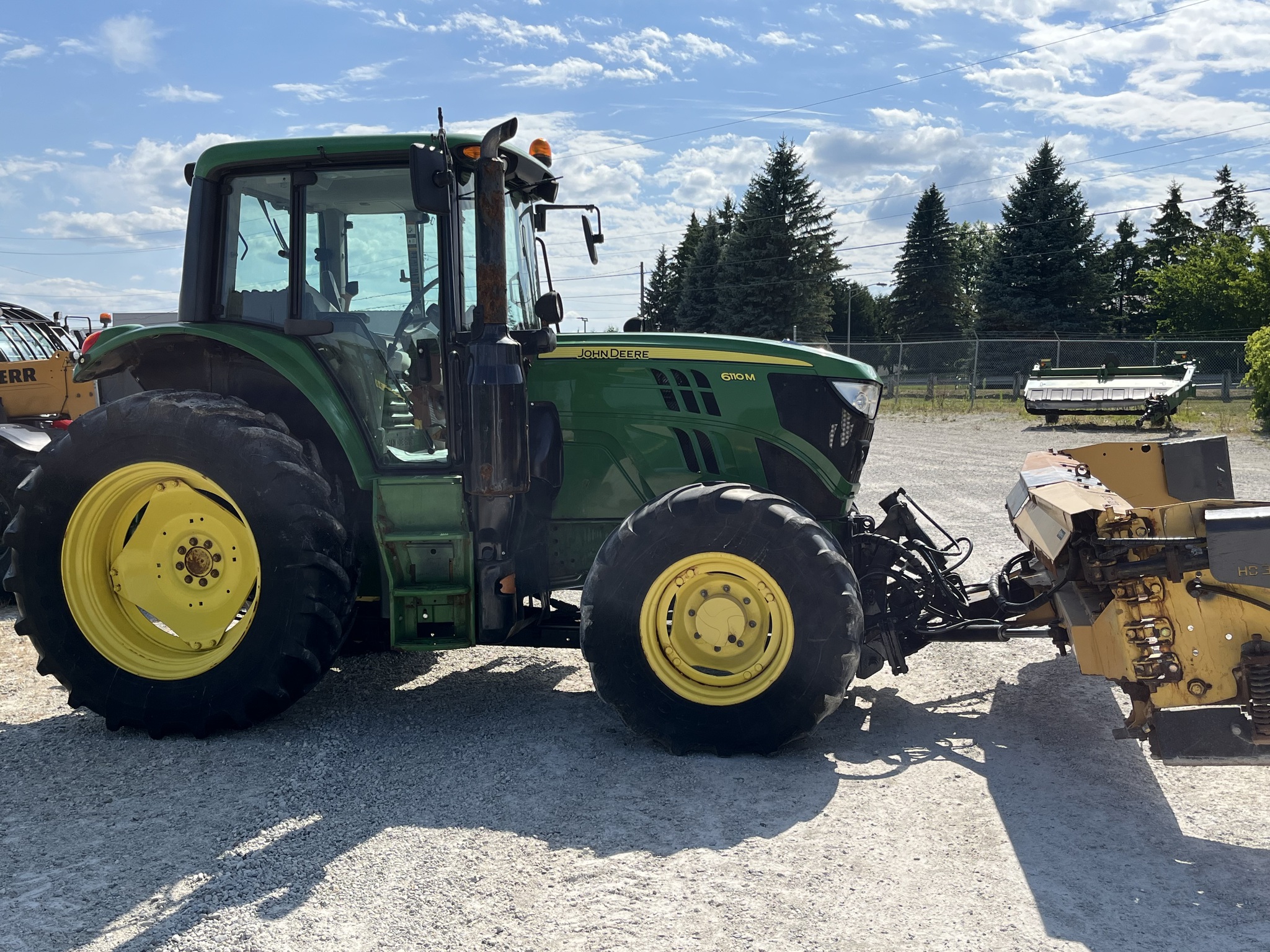 2018 John Deere 6110M Image 3