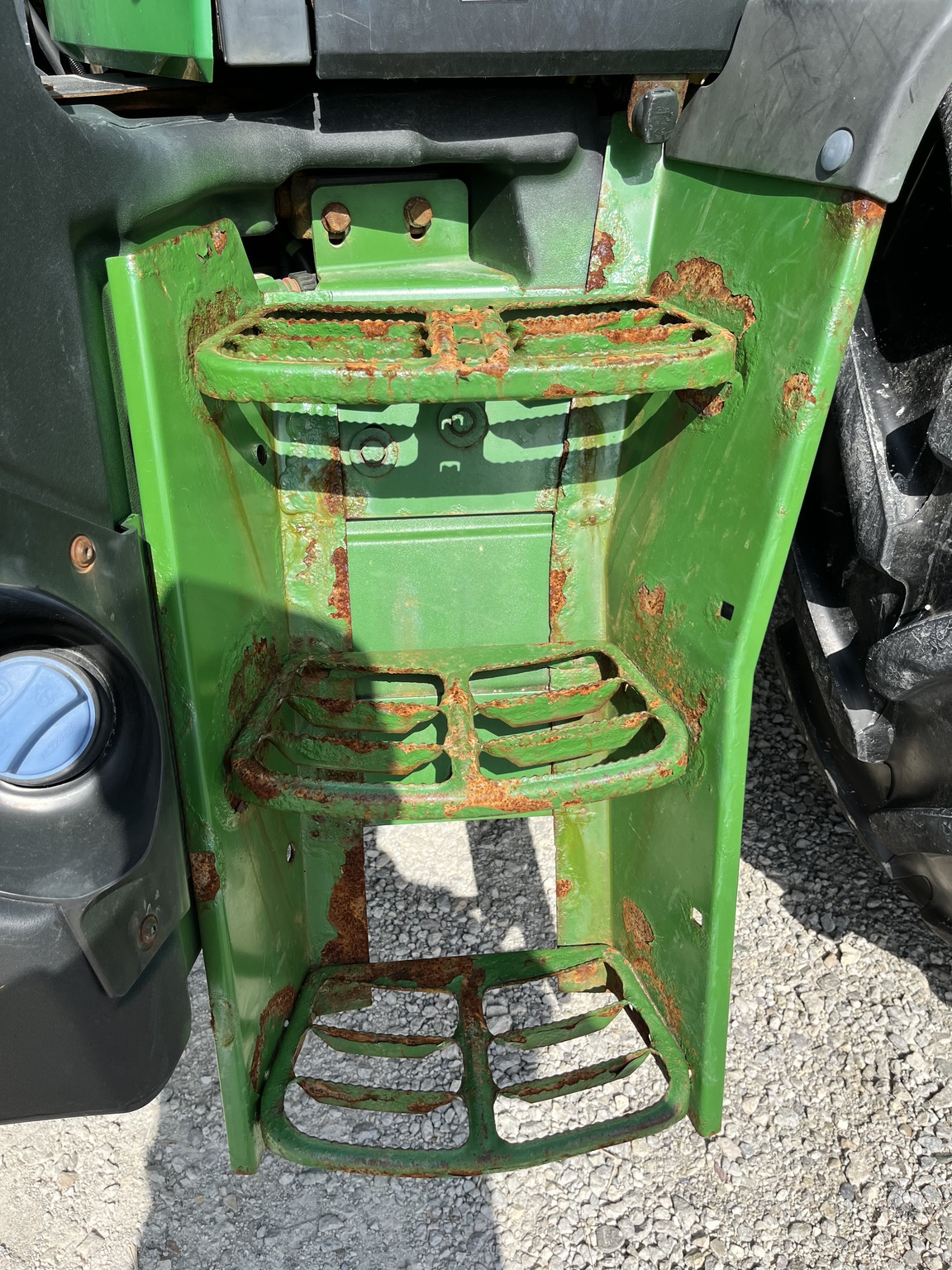 2018 John Deere 6110M Image 12