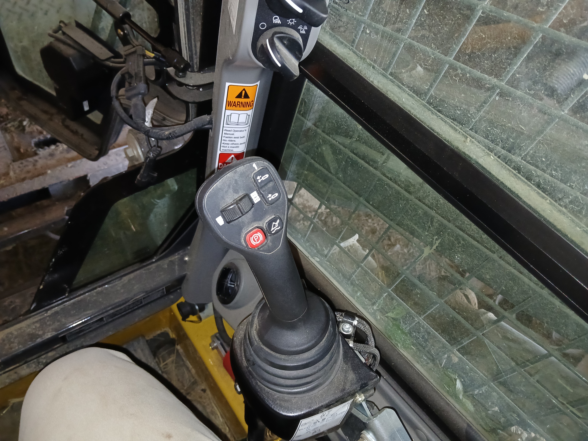 2024 New Holland C330 Image 12