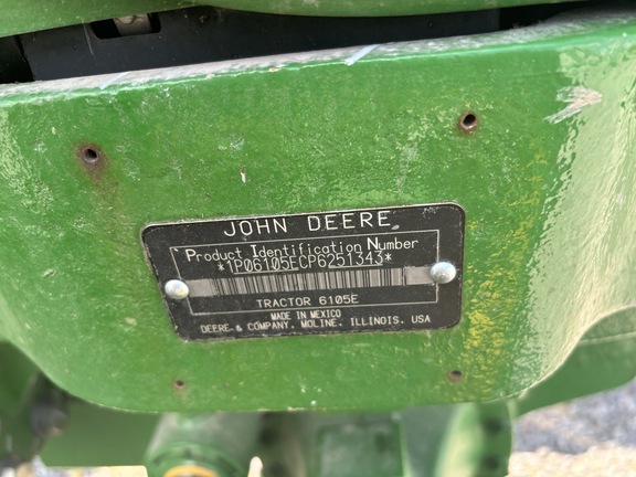 Photo of 2023 John Deere 6105E
