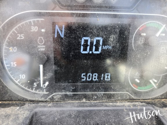 Photo of 2023 John Deere 6105E