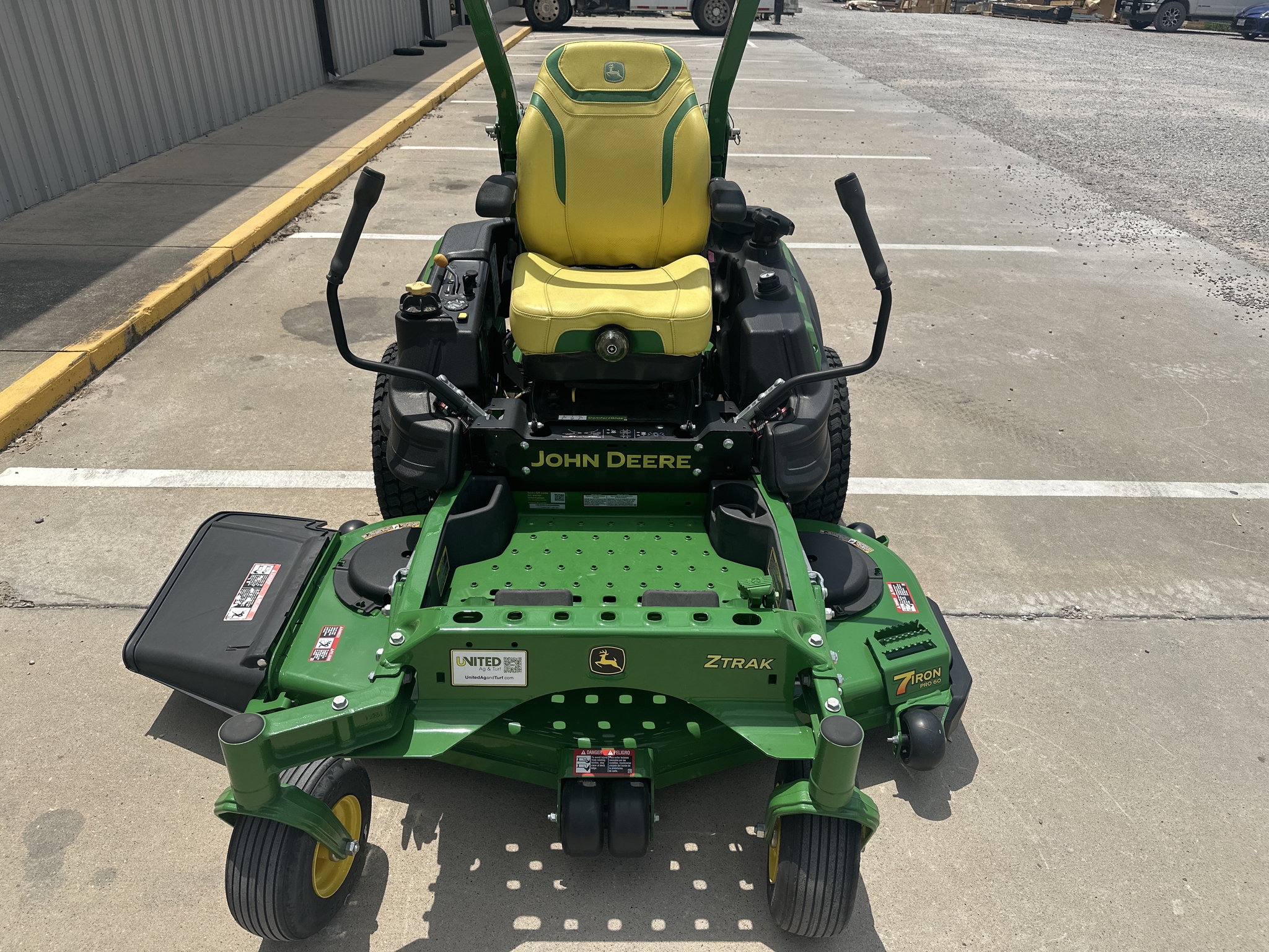 2023 John Deere Z930R - Zero-Turn Mowers - Gainesville, TX