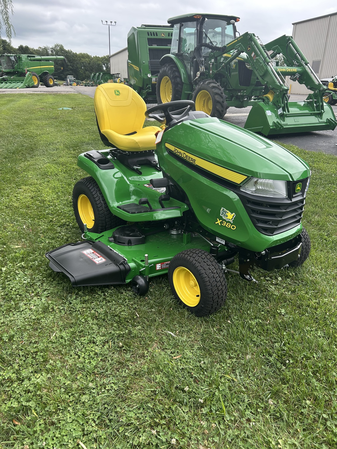 2025 John Deere X380 Image 1