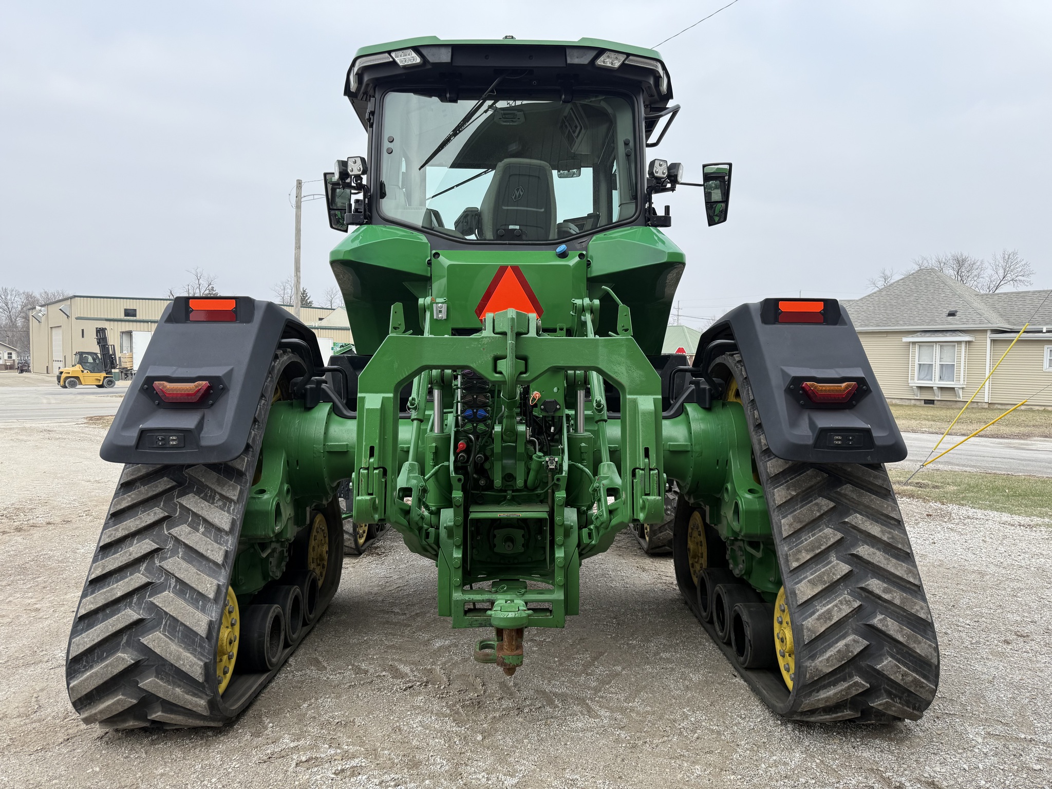 2020 John Deere 8RX 370 at Heritage Tractor in Pontiac, IL