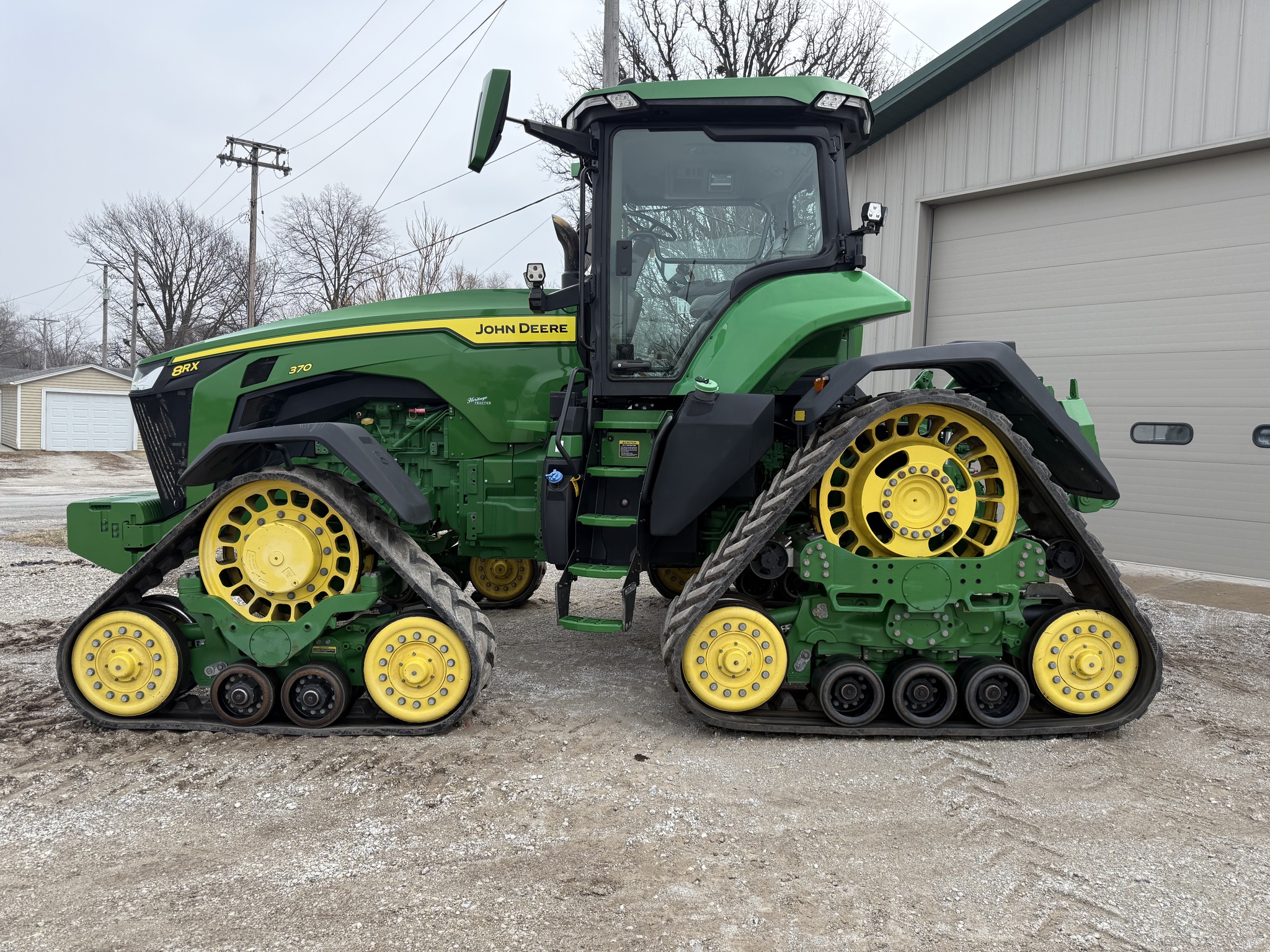  2020 John Deere 8RX 370 at Heritage Tractor in Pontiac, IL