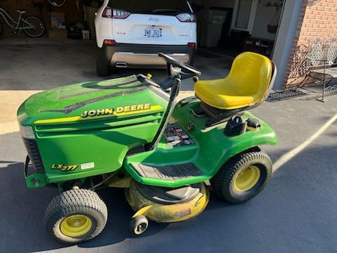 Photo of 2001 John Deere LX277