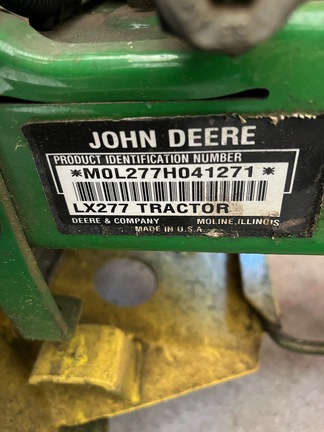 Photo of 2001 John Deere LX277