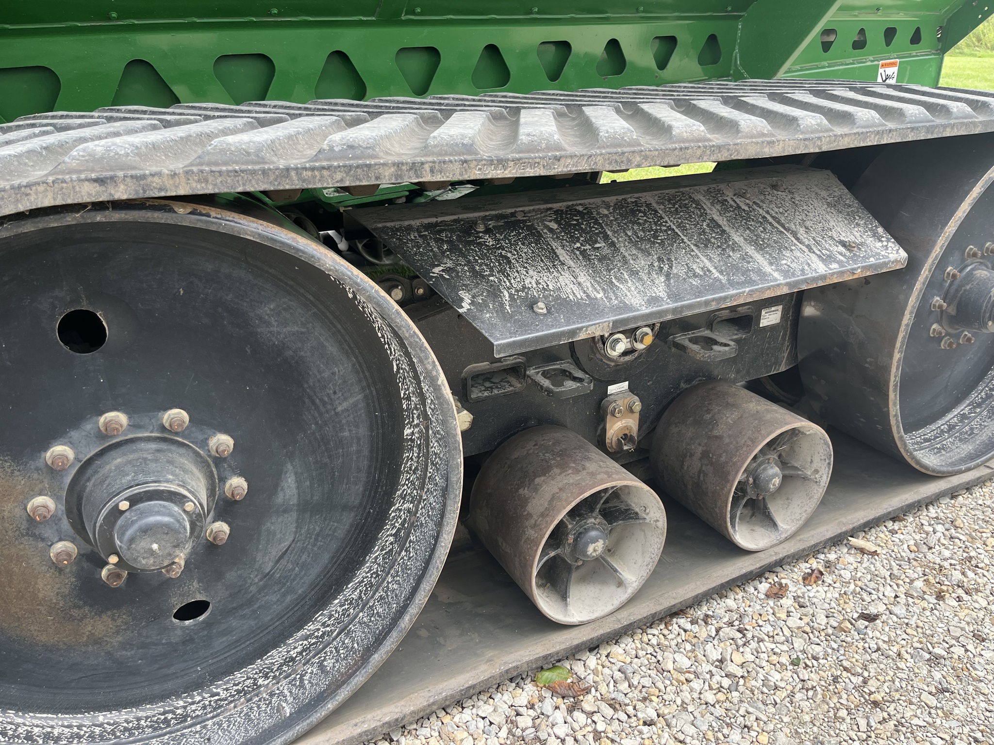  2015 Brent 1196 at Heritage Tractor in Mendota, IL