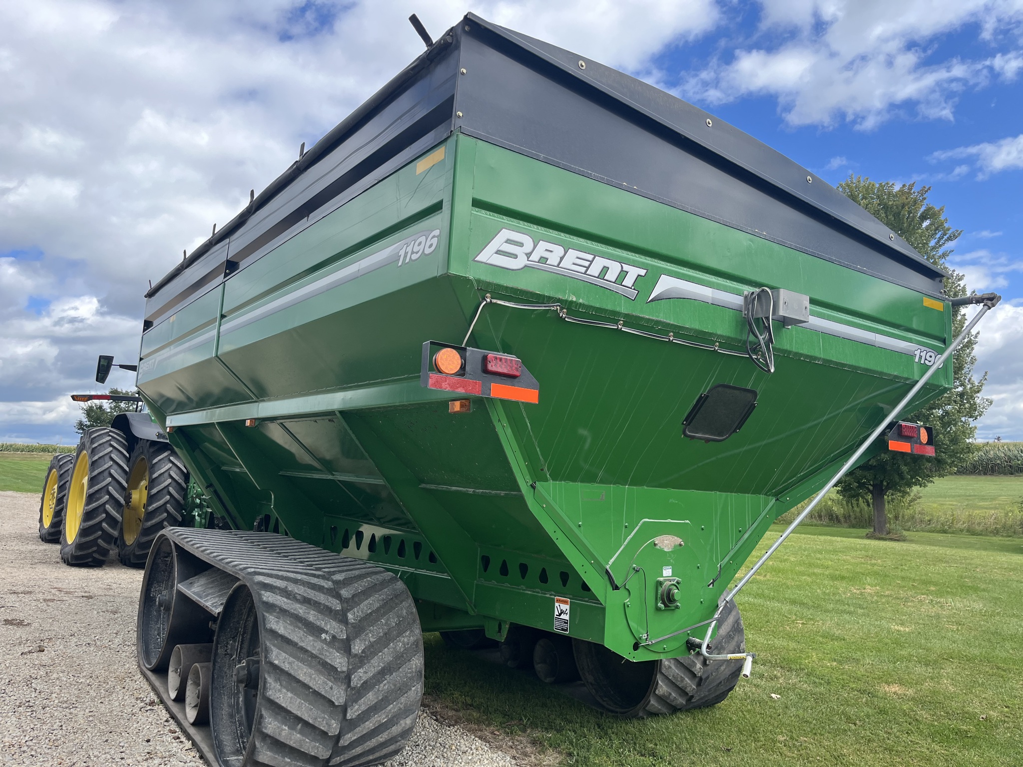  2015 Brent 1196 at Heritage Tractor in Mendota, IL