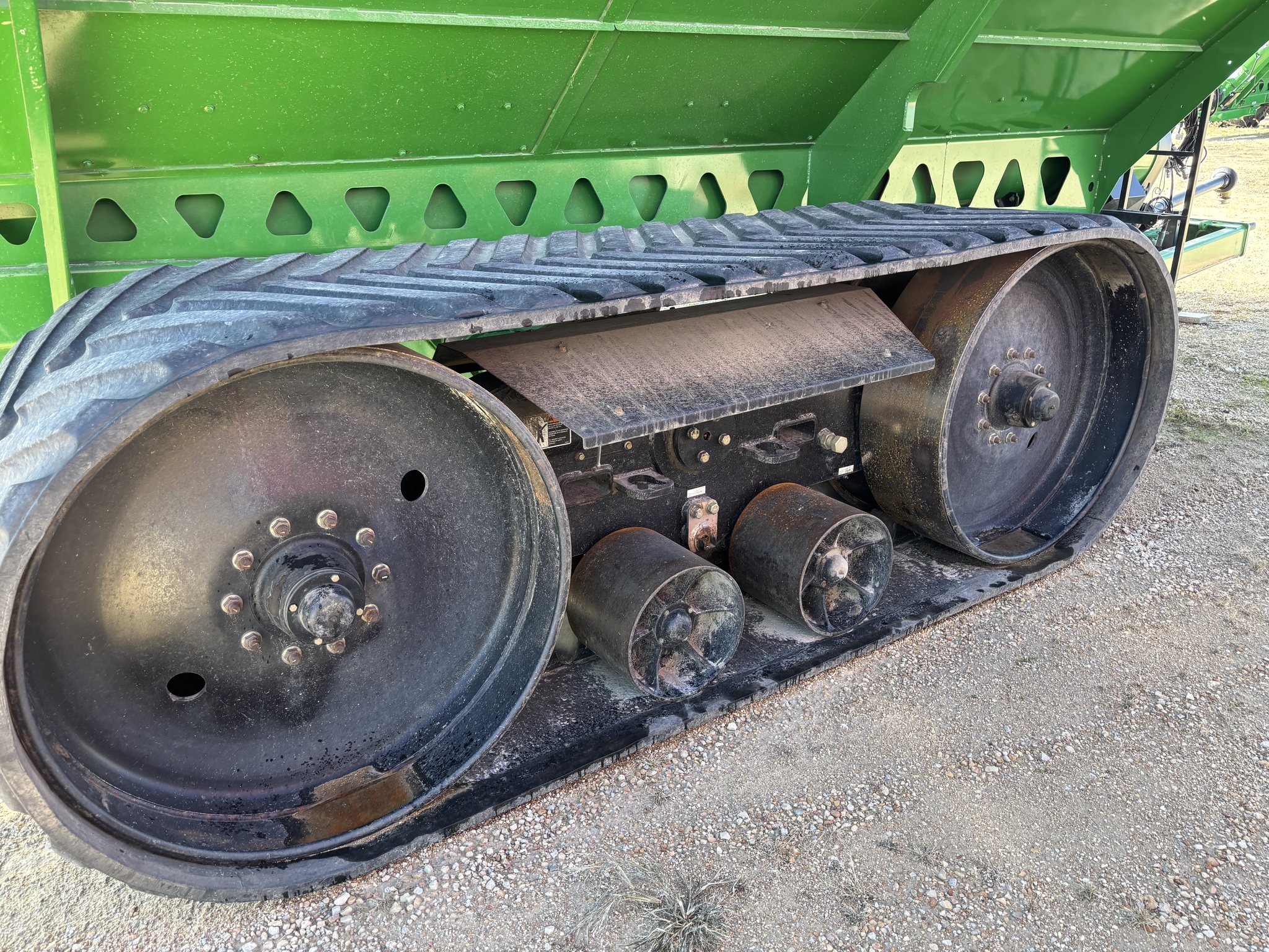  2015 Brent 1196 at Heritage Tractor in Mendota, IL