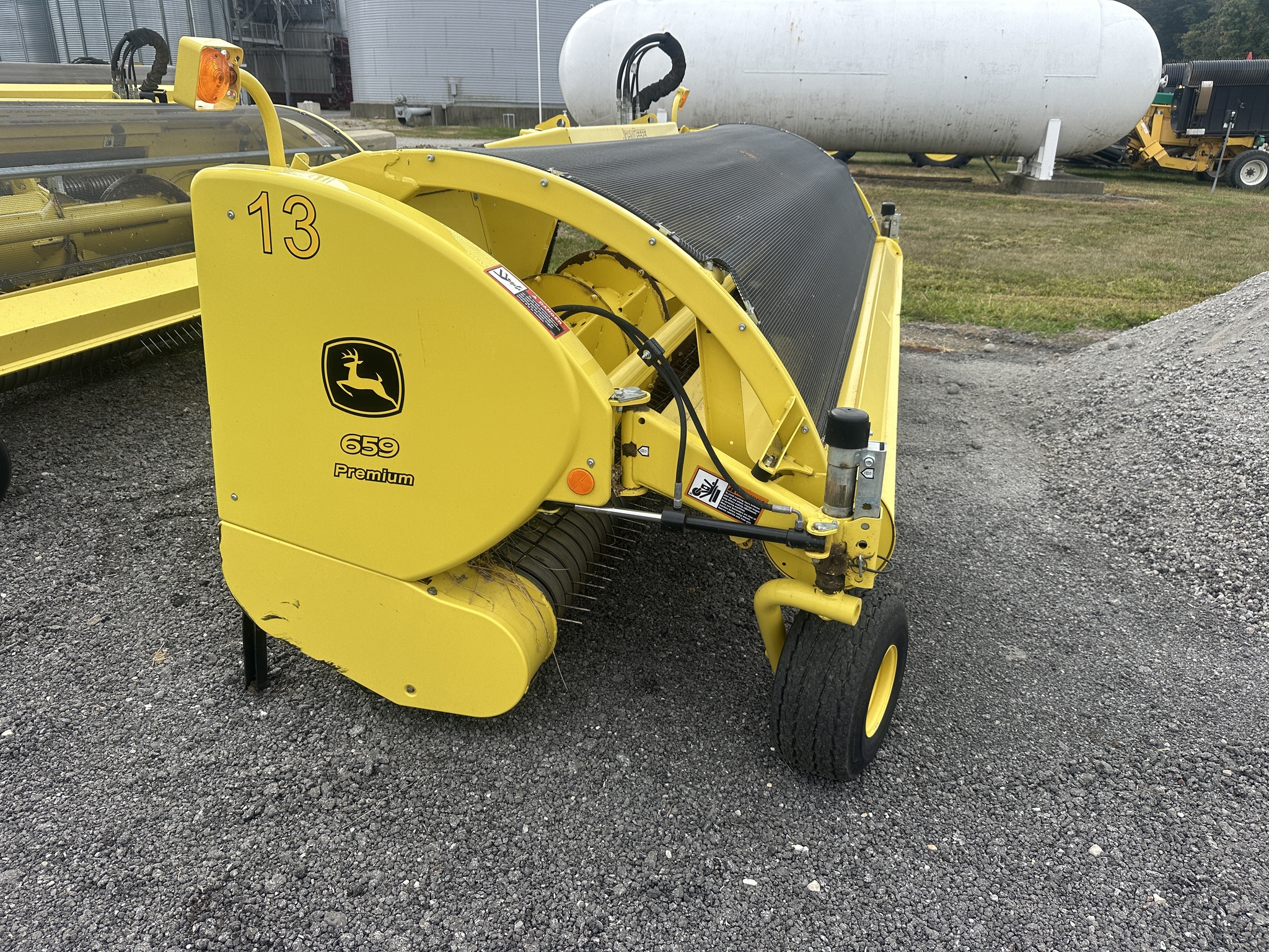 2022 John Deere 659 Image 2