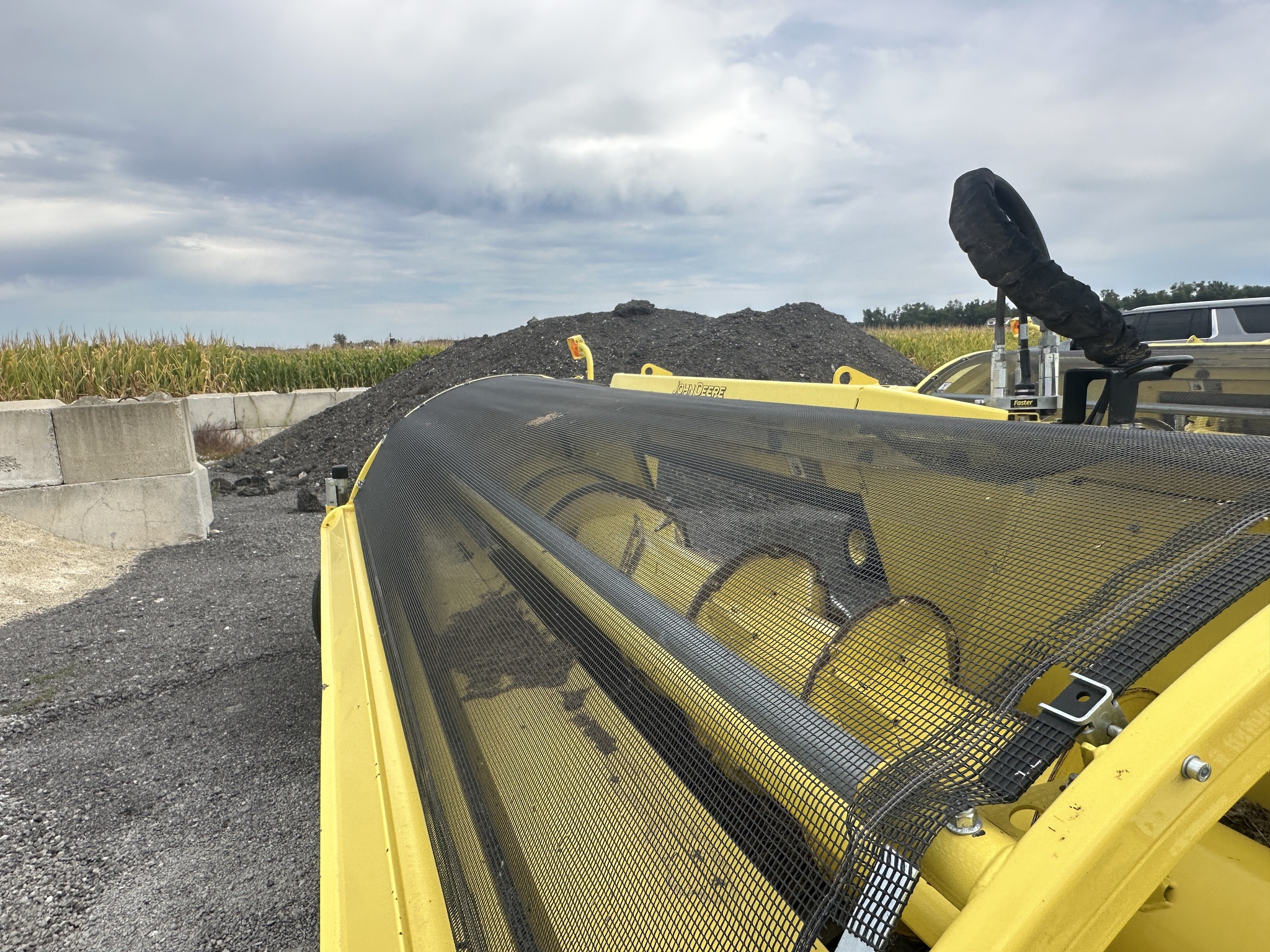 2022 John Deere 659 Image 17