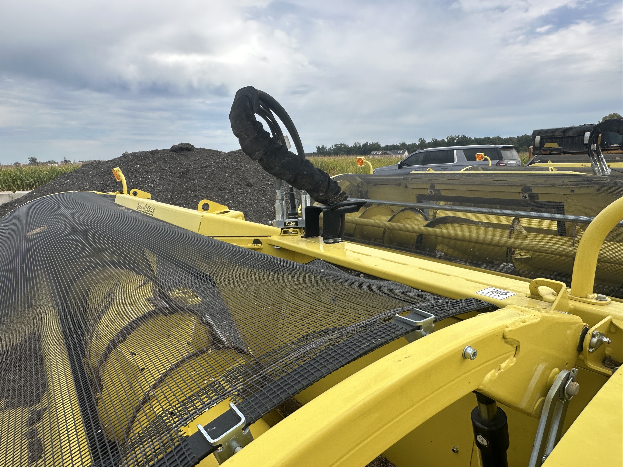 2022 John Deere 659 Image 5