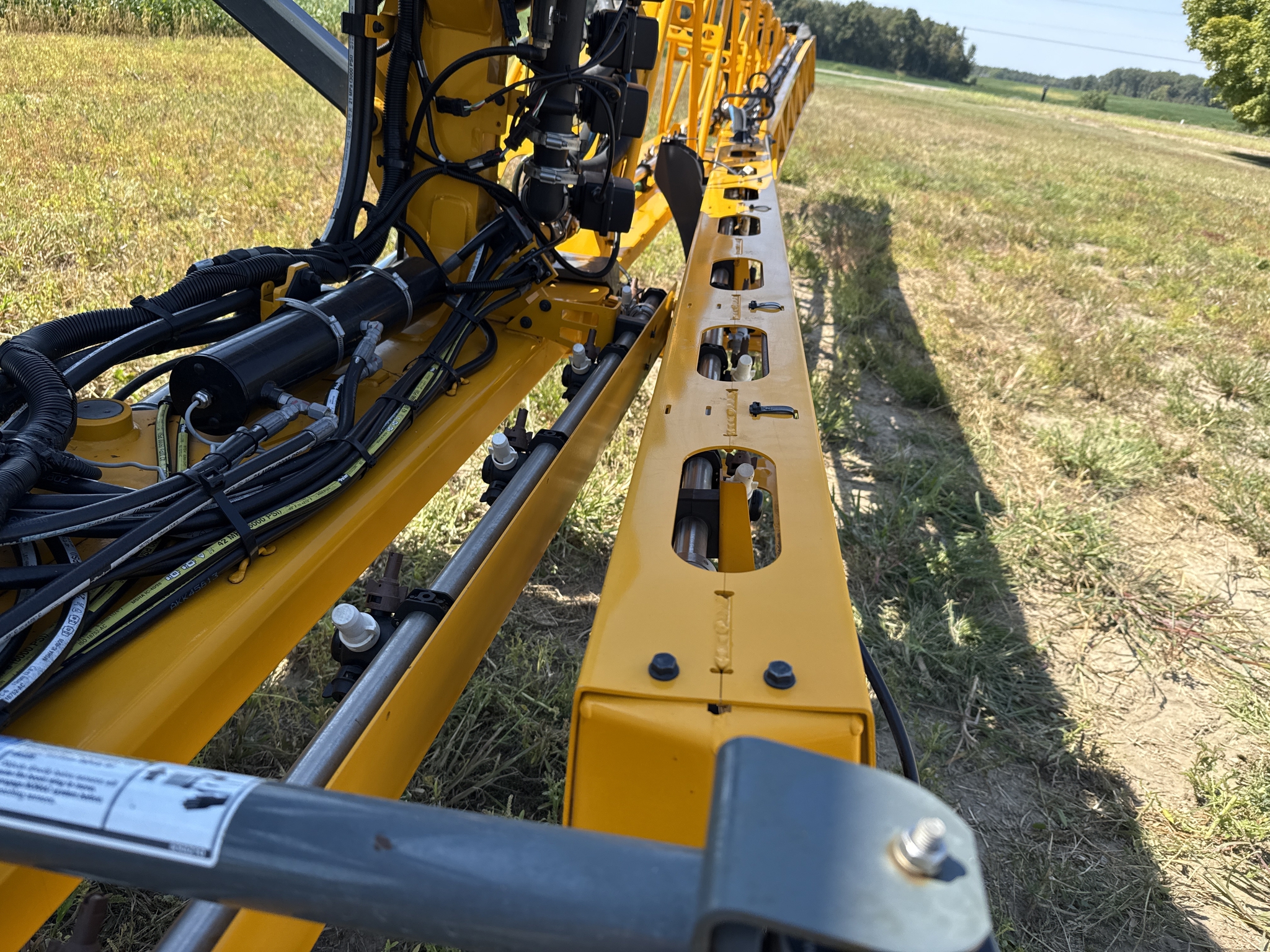 2024 Hagie STS12 Image 2