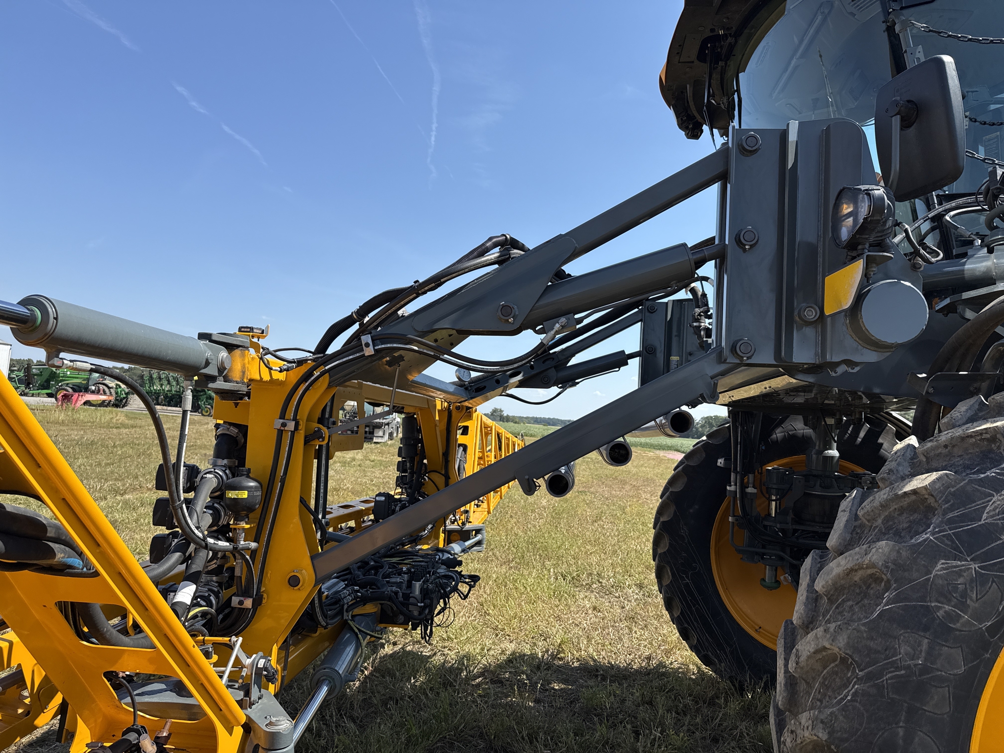 2024 Hagie STS12 Image 13