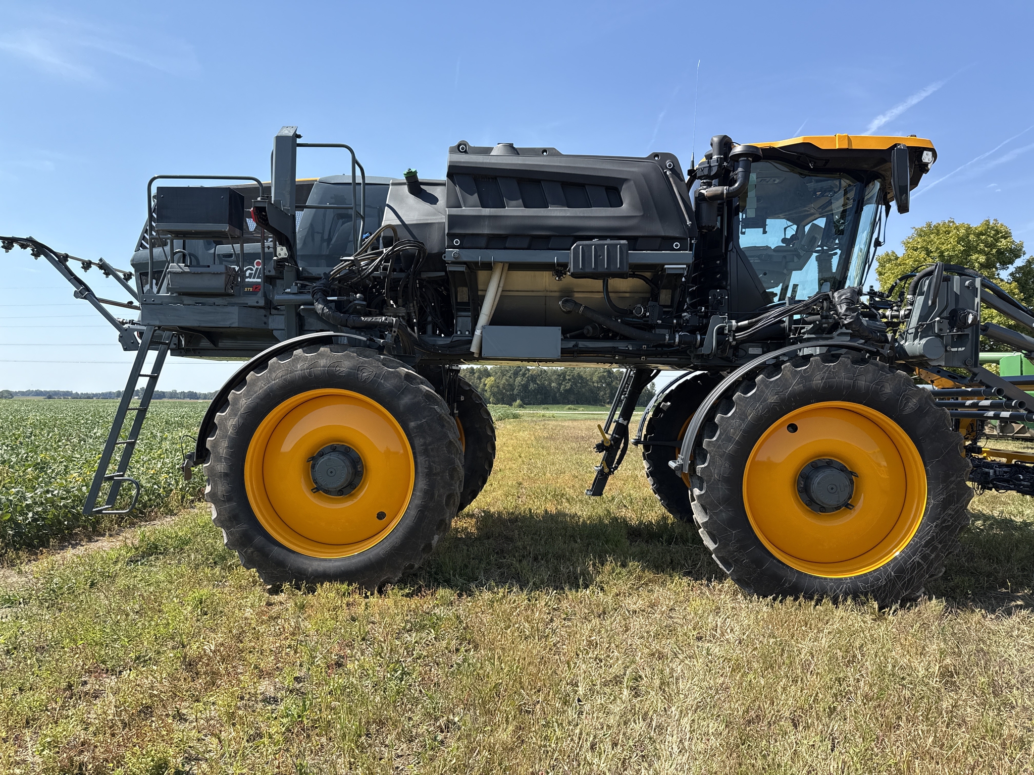 2024 Hagie STS12 Image 36