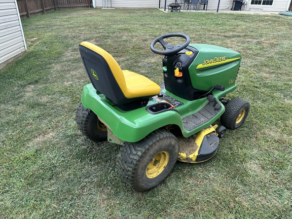 Photo of 2004 John Deere LT160
