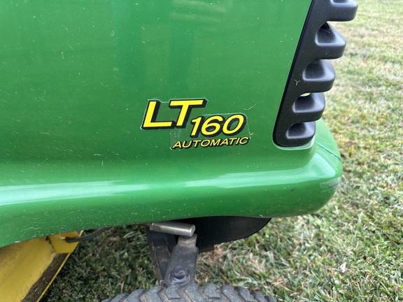 Photo of 2004 John Deere LT160
