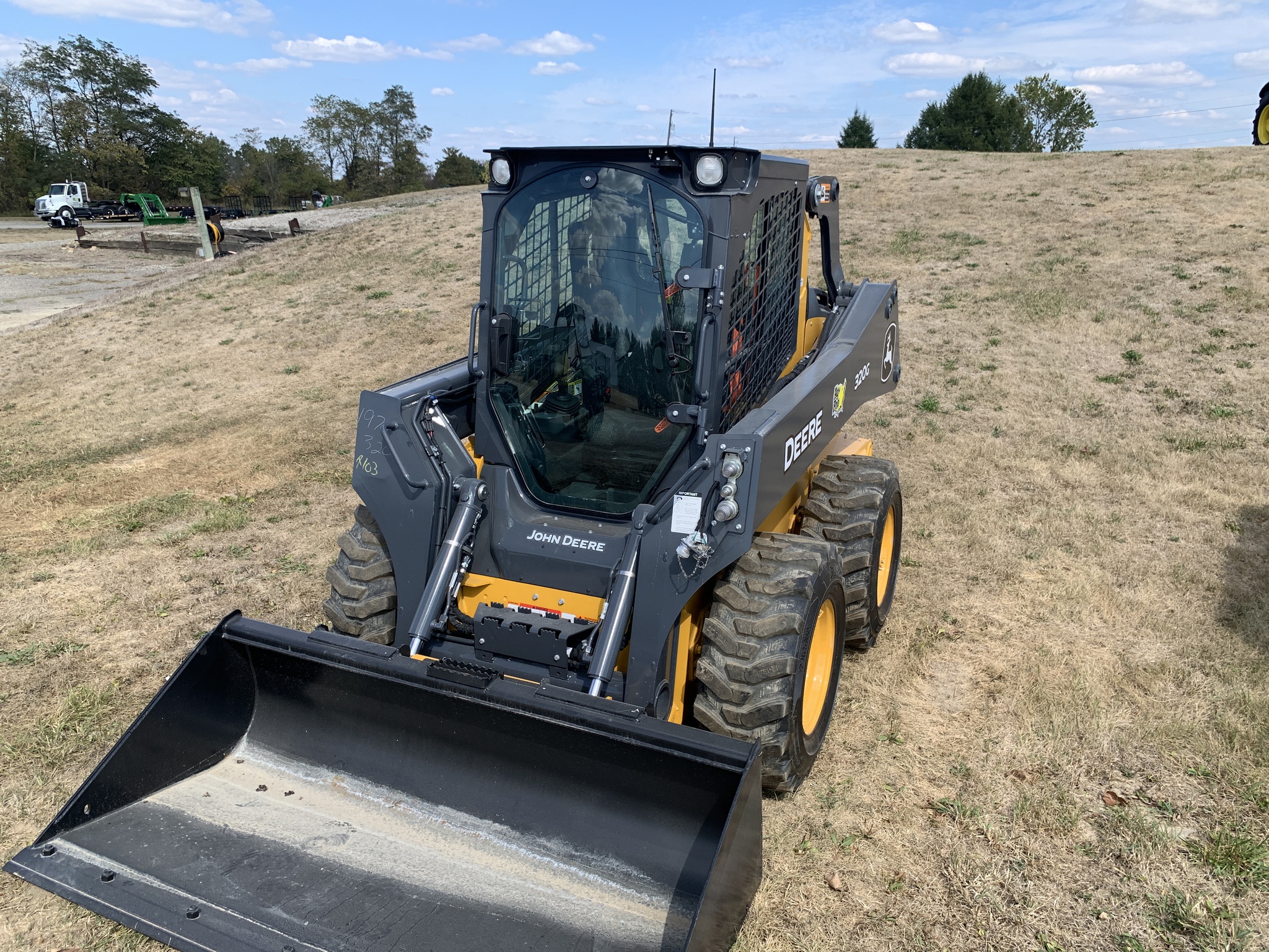 2025 John Deere 320G Image 6