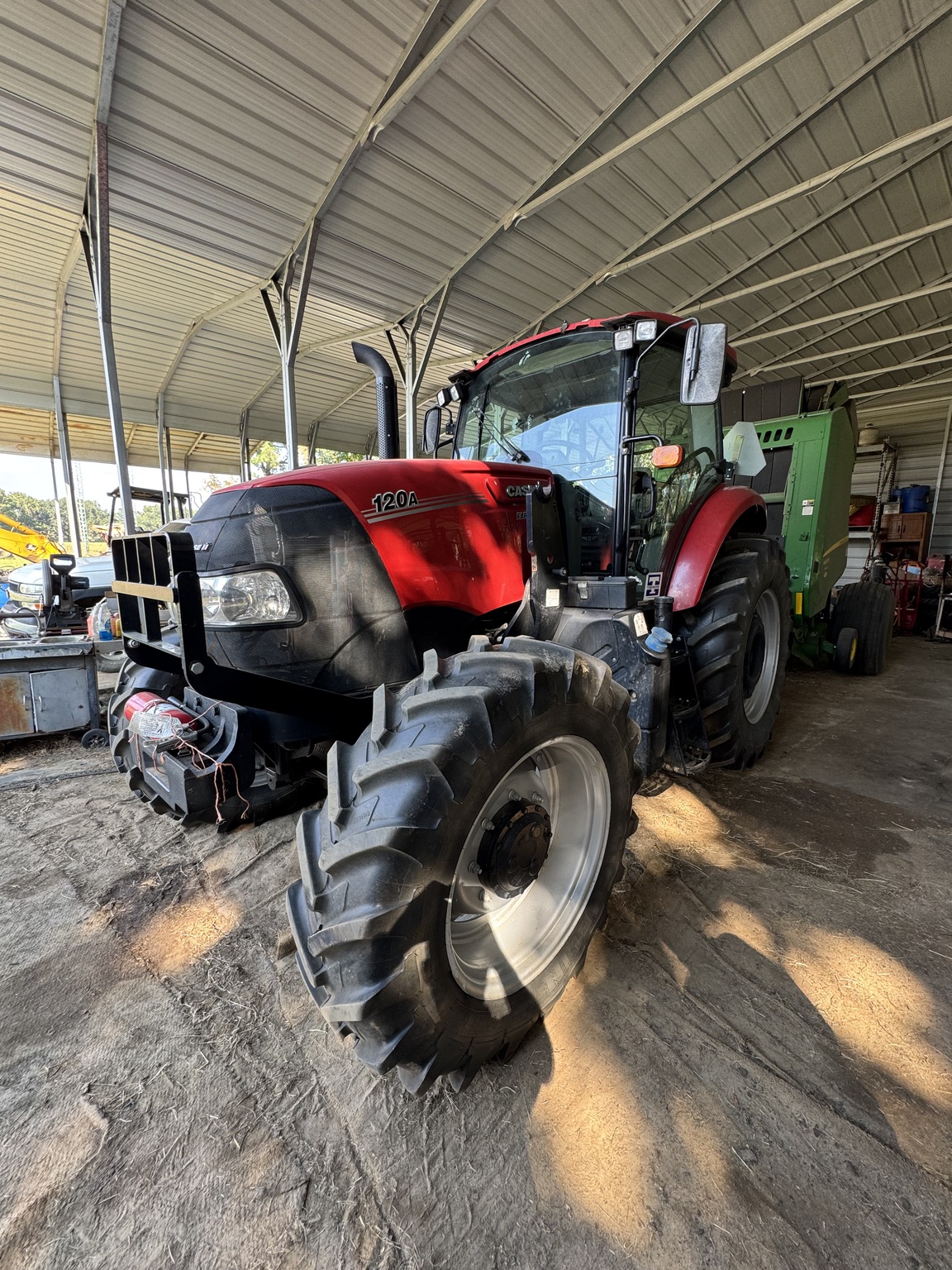 2020 Case IH Farmall 120A Image 4