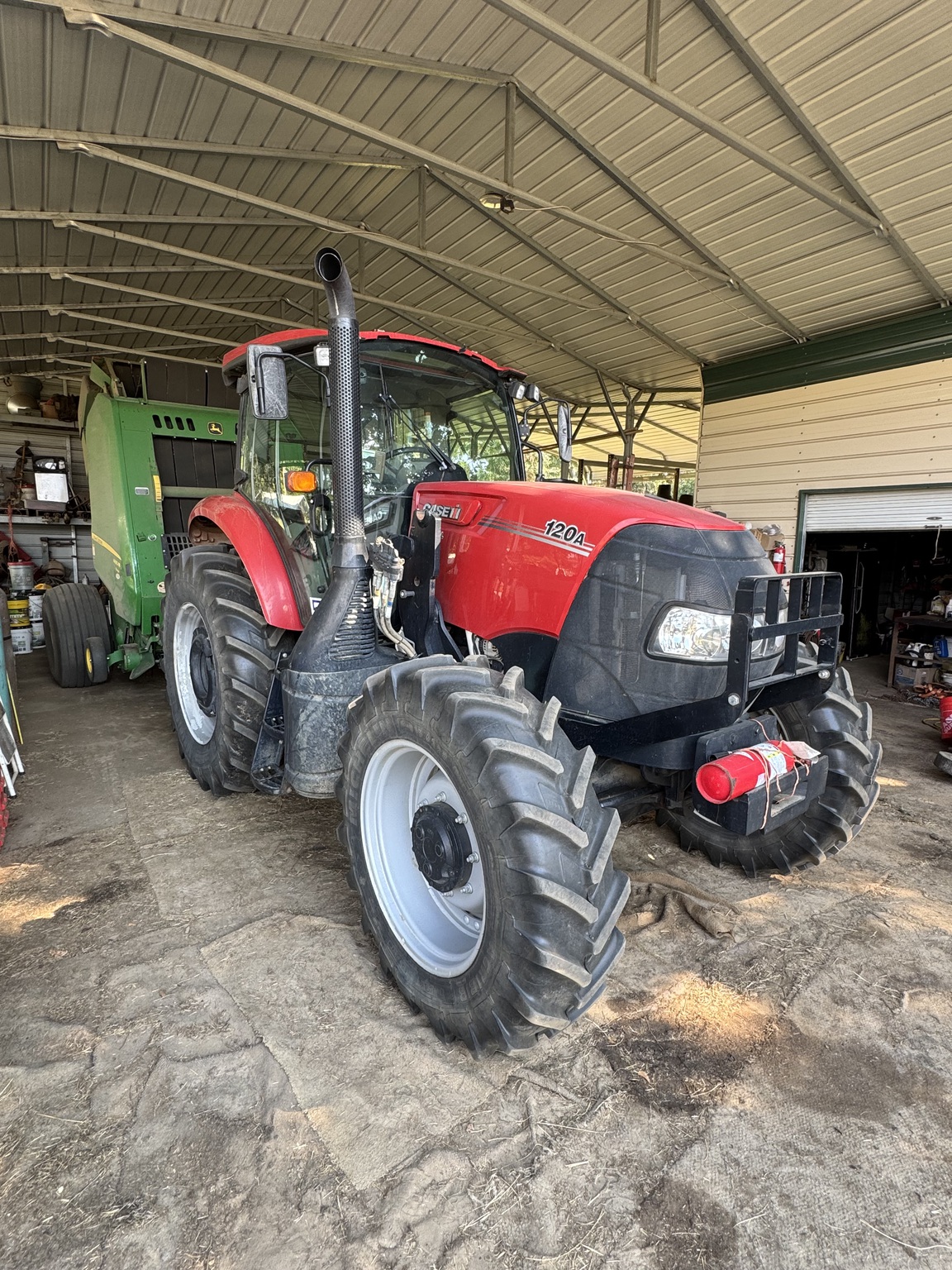2020 Case IH Farmall 120A Image 1