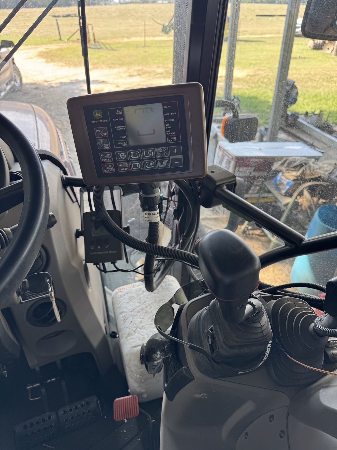 2020 Case IH Farmall 120A Image 7