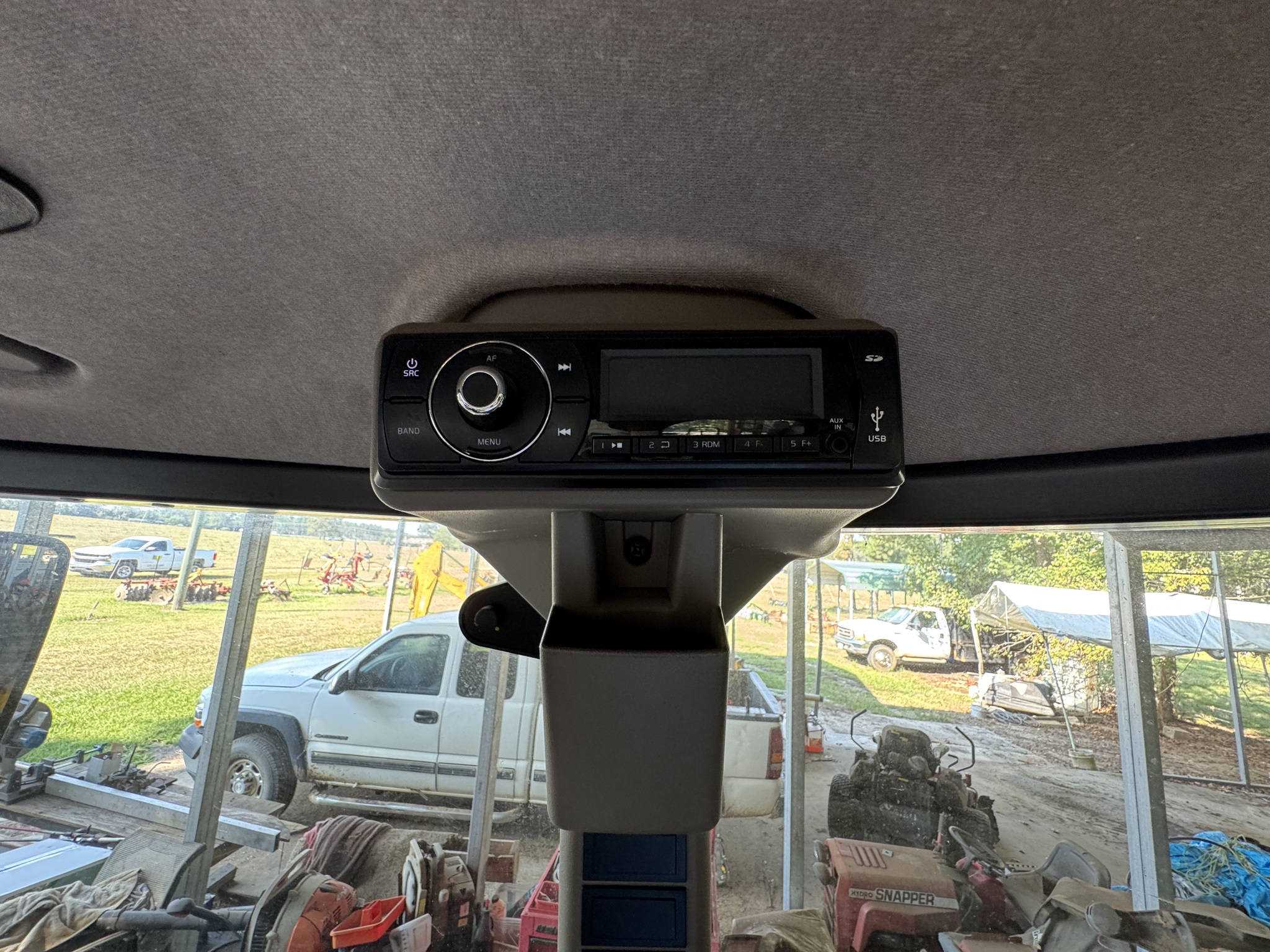 2020 Case IH Farmall 120A Image 12