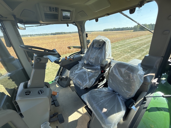 Used 2025 John Deere 8R 340 Row Crop Tractors at Koenig Equipment in Urbana, OH - Photo19