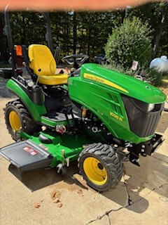 2017 John Deere 1025R Image 1