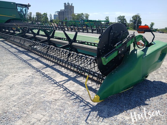 Photo of 2023 John Deere RD40F