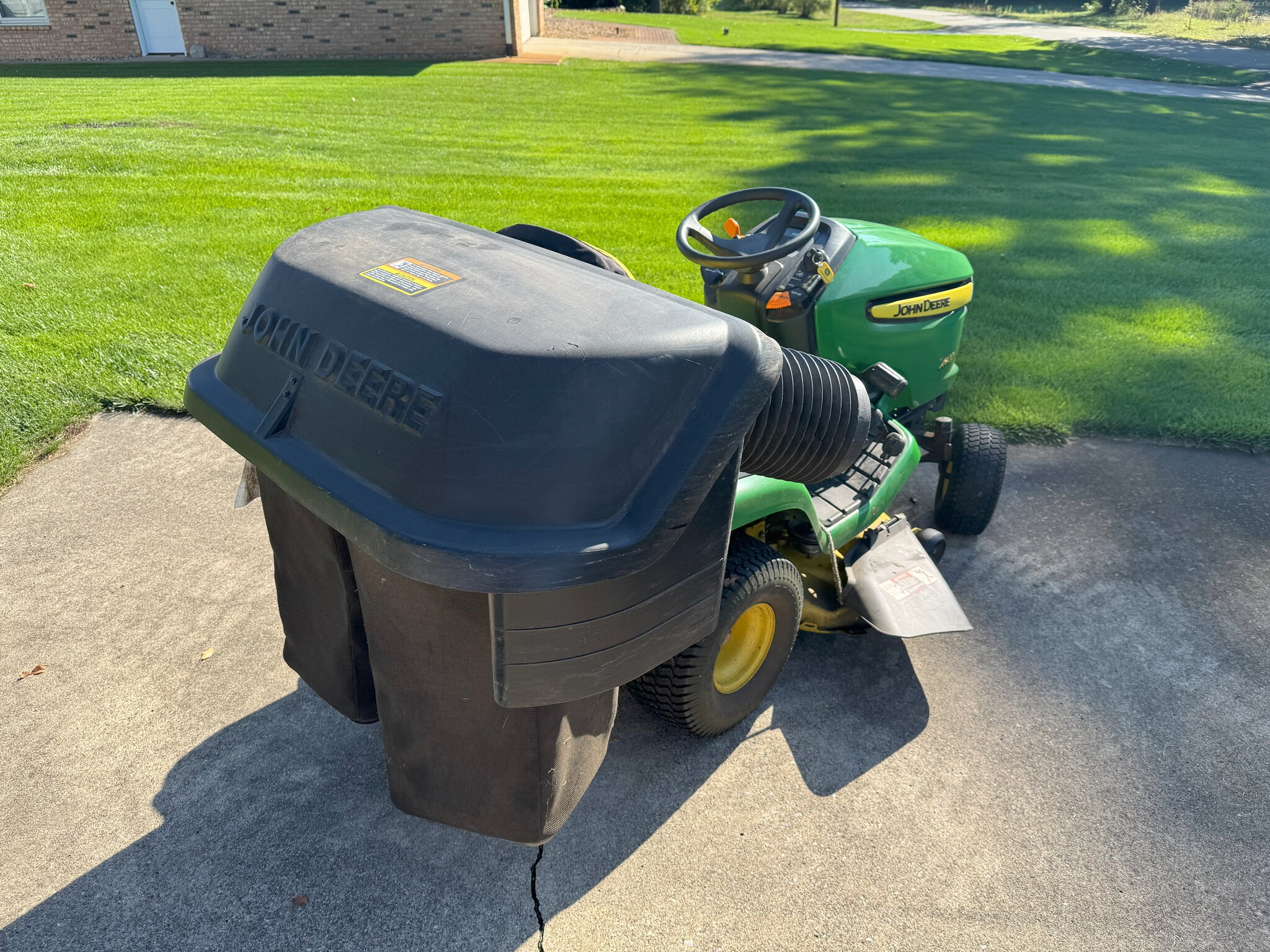 2012 John Deere X300 Image 6