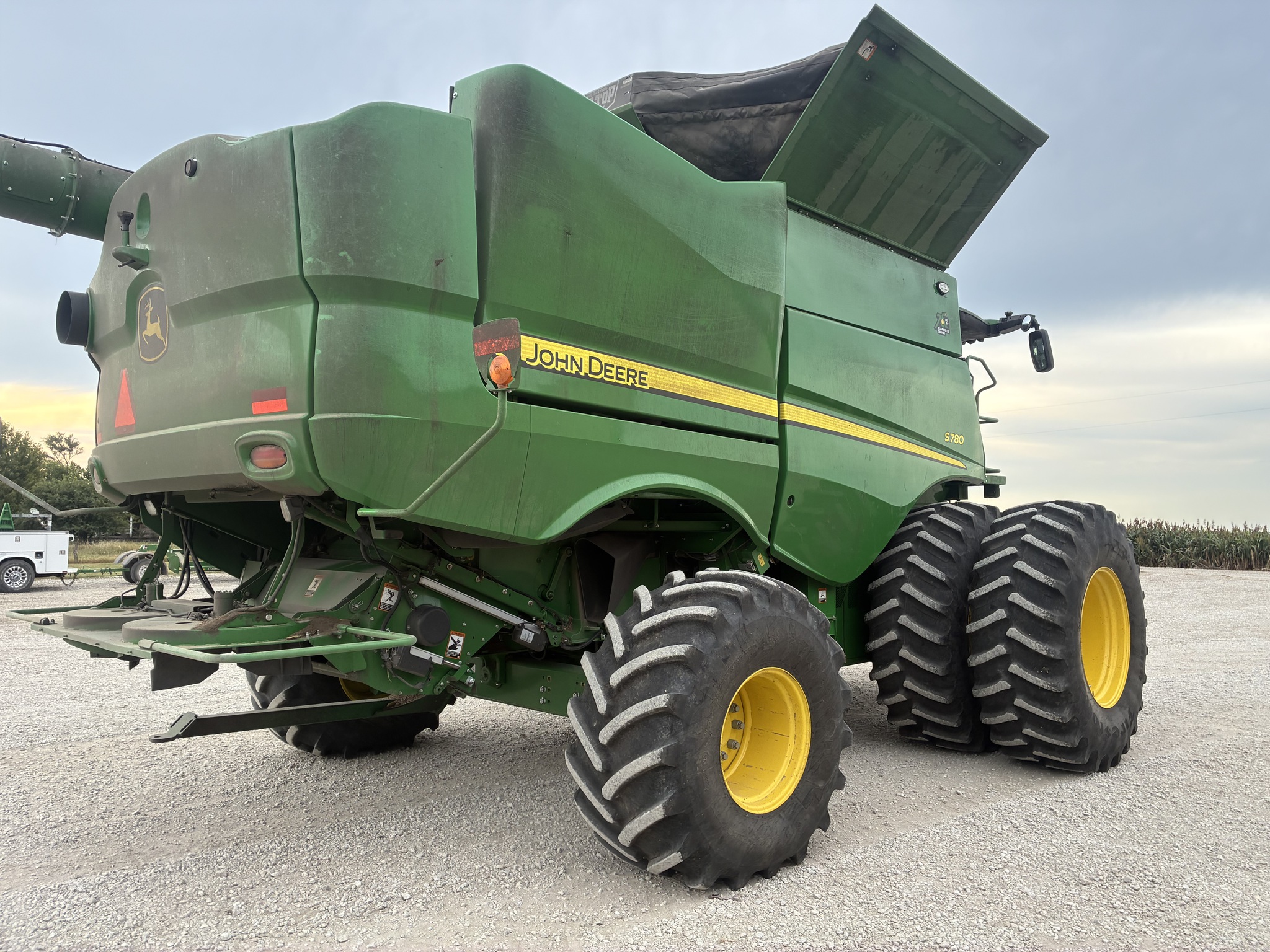 2022 John Deere S780 Image 3