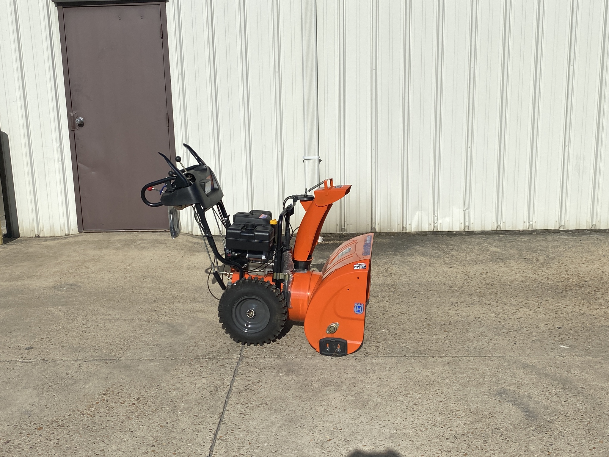 2005 Husqvarna 10530SBE Image 1