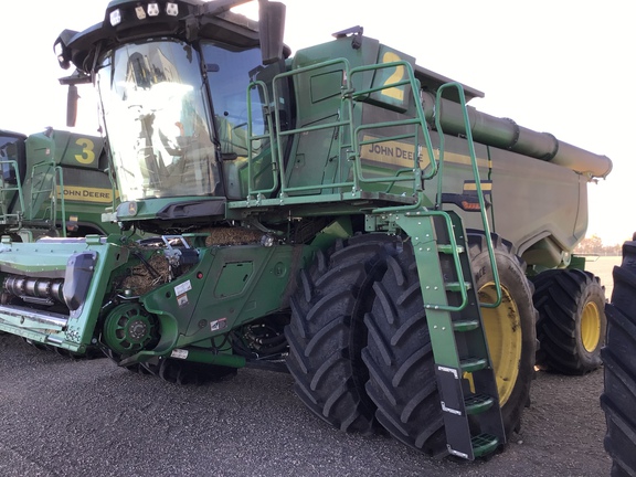  John Deere X9 1000