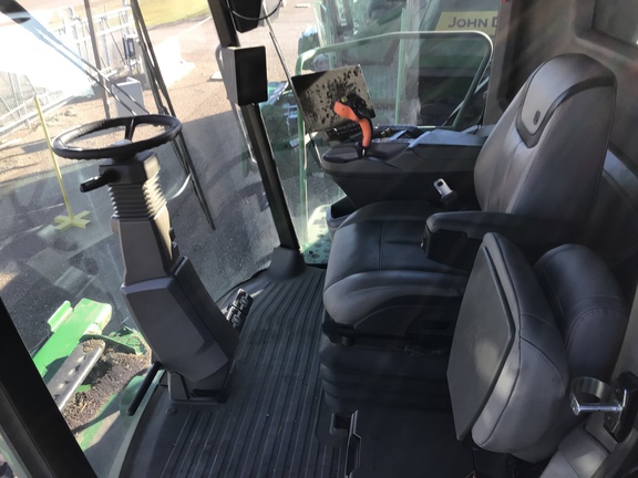 Used 2025 John Deere X9 1000 Combines at Horizon Ag & Turf in Lloydminster, AB - Photo21