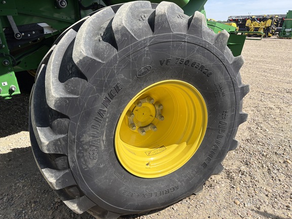 Used 2025 John Deere X9 1000 Combines at Horizon Ag & Turf in Lloydminster, AB - Photo12