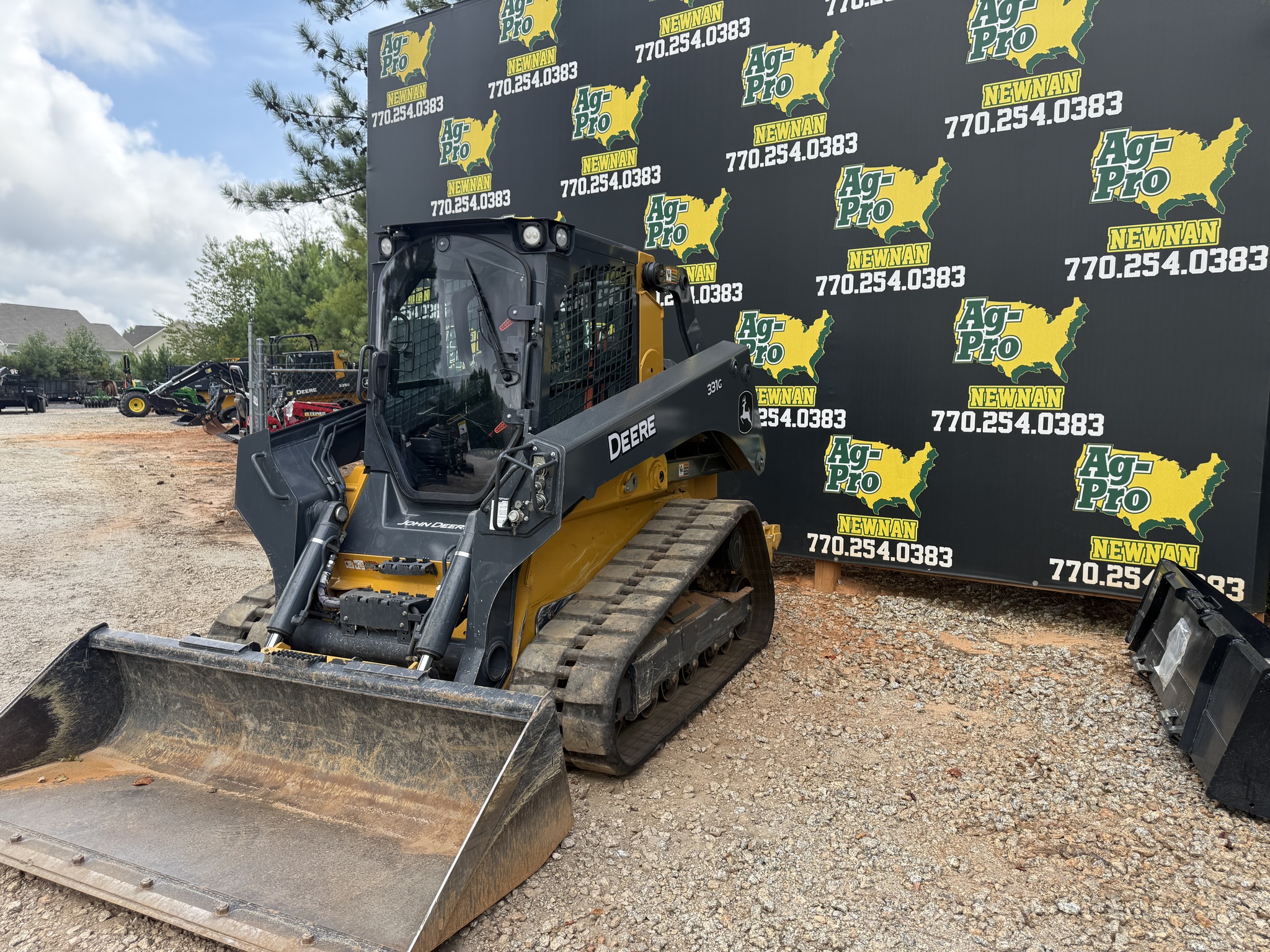 2023 John Deere 331G Image 1