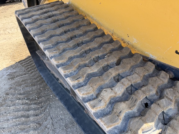 2010 John Deere 329D - Photo11