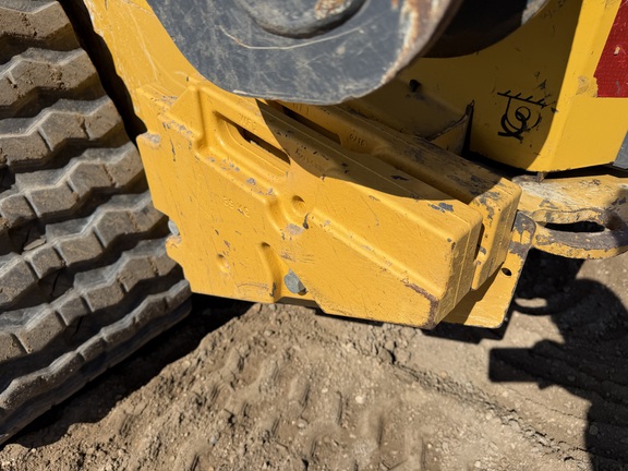 2010 John Deere 329D - Photo15