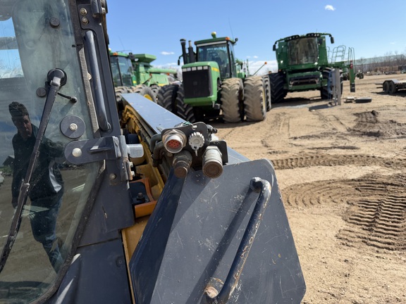 2010 John Deere 329D - Photo20
