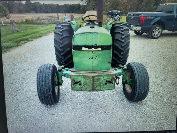 Photo of 1981 John Deere 2040