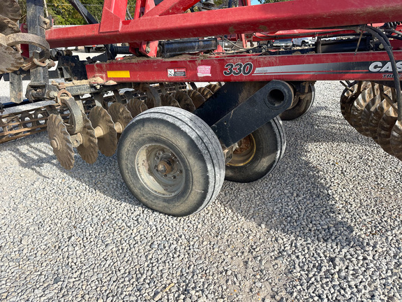  Case-IH 330