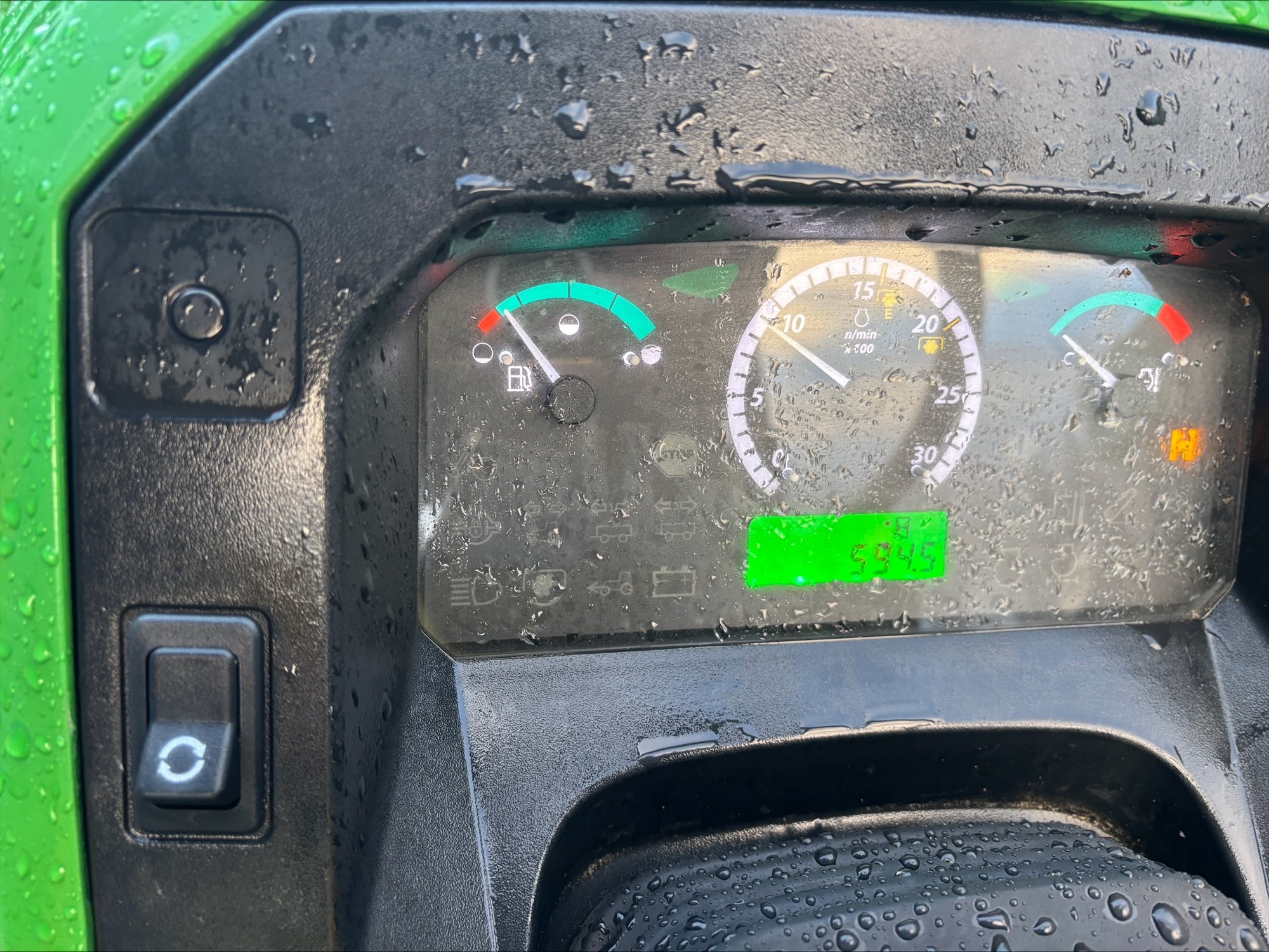 2018 John Deere 5055E Image 2