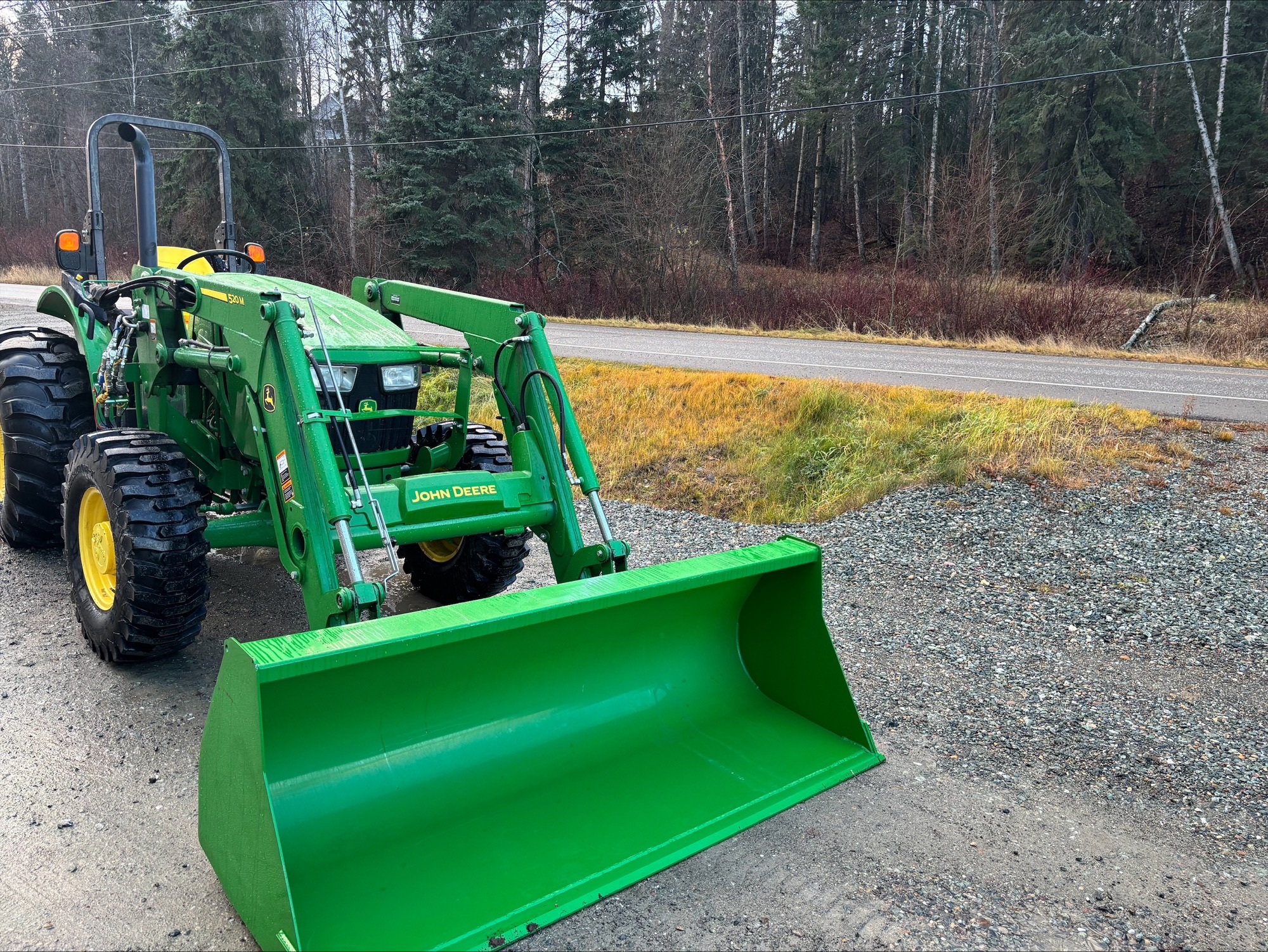 2018 John Deere 5055E Image 3