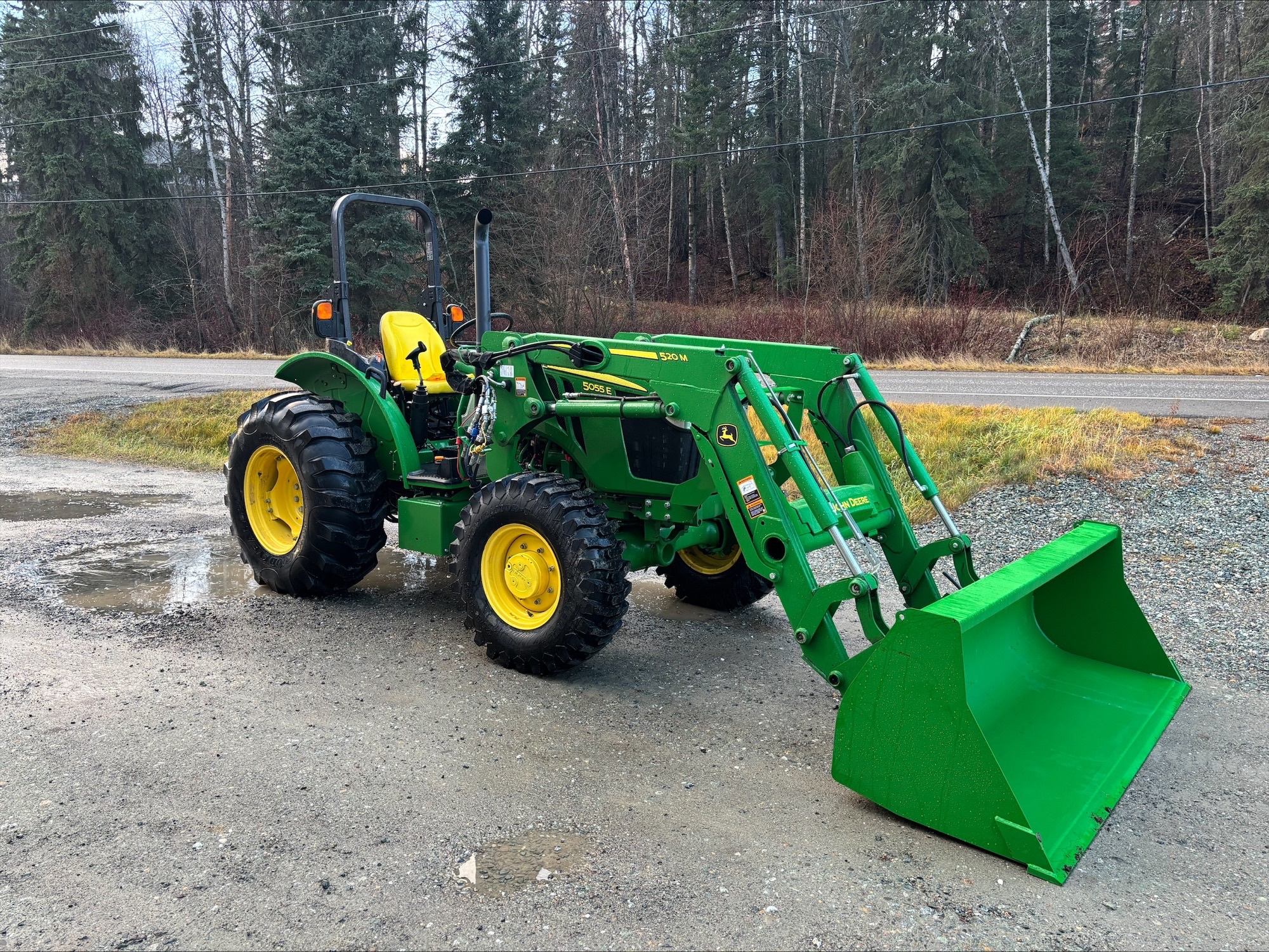 2018 John Deere 5055E Image 4