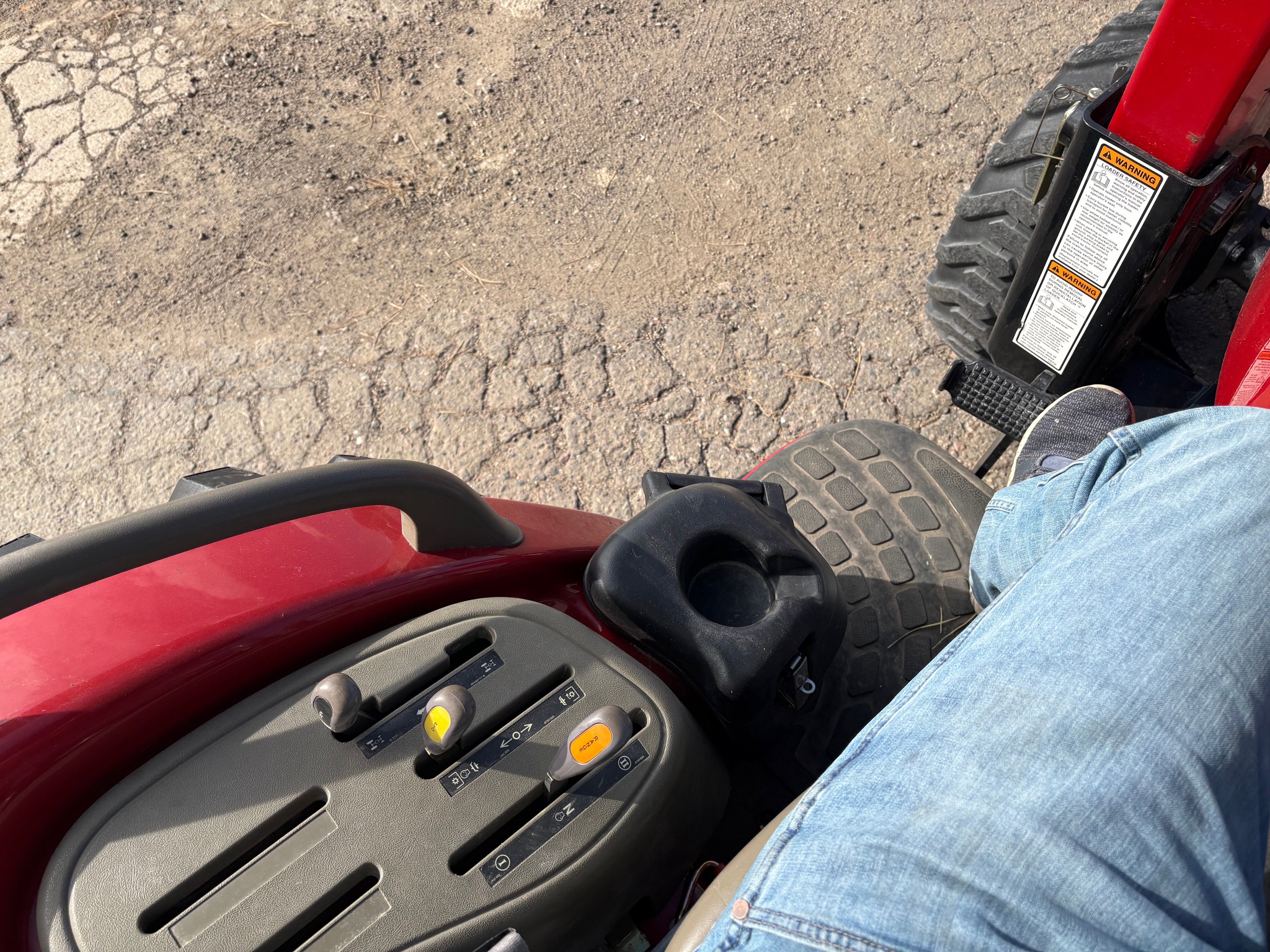 Case IH DX35 Image 14