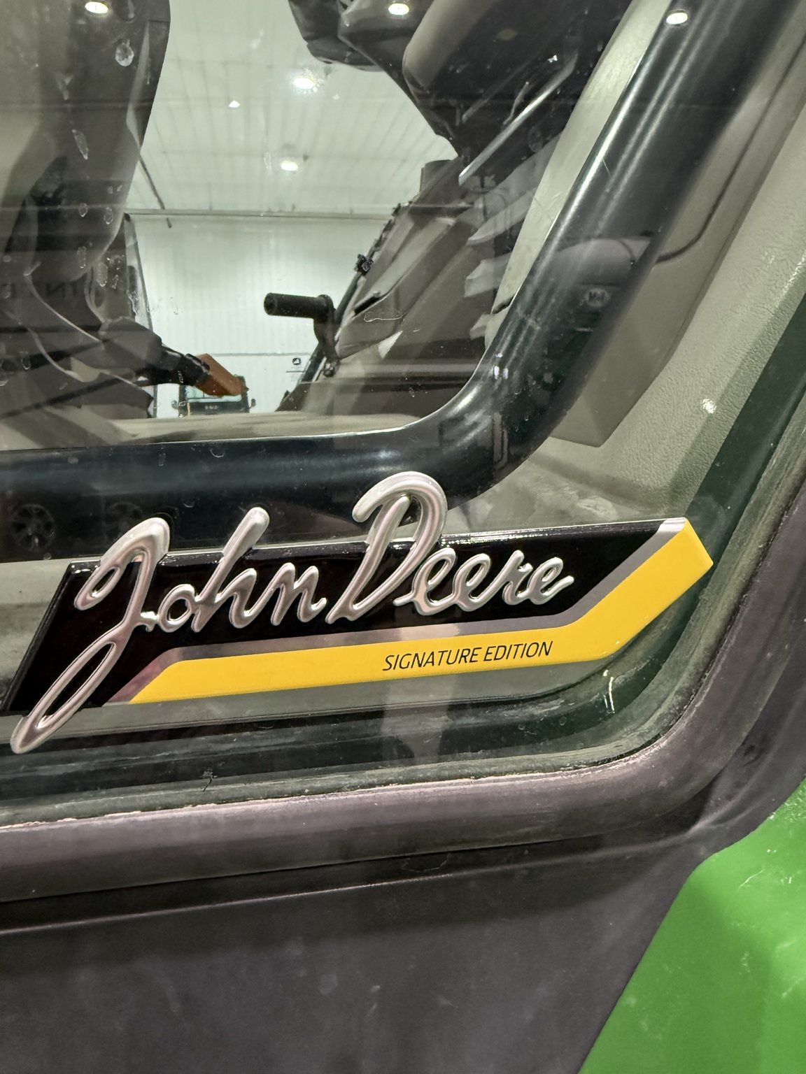  2023 John Deere 8R 340 at Heritage Tractor in Lexington, IL