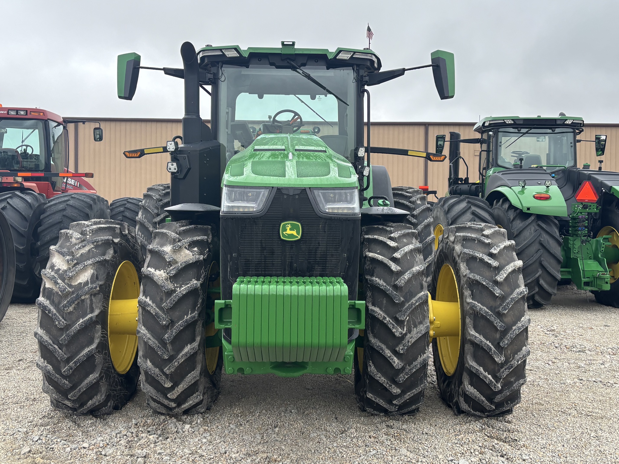  2023 John Deere 8R 340 at Heritage Tractor in Lexington, IL