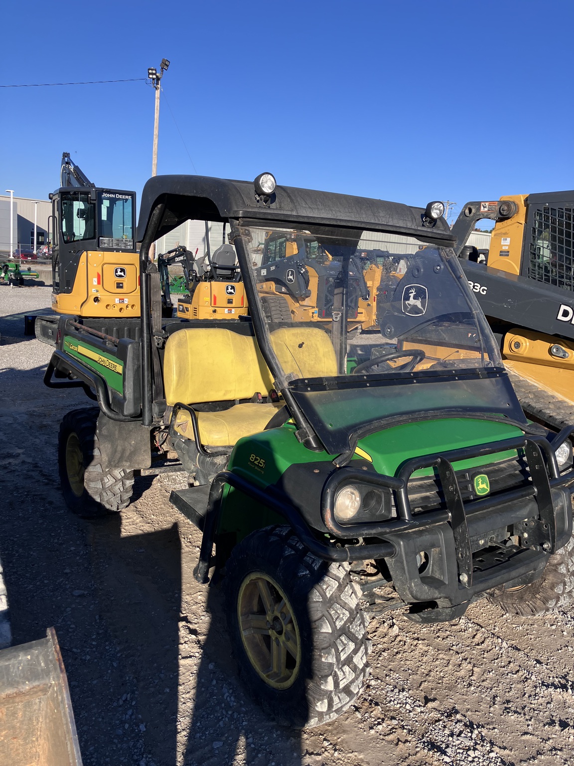 2013 John Deere XUV 825I GREEN